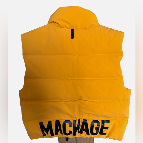 NWT Women’s Makage Ski Duck Down Orange Vest - Size M